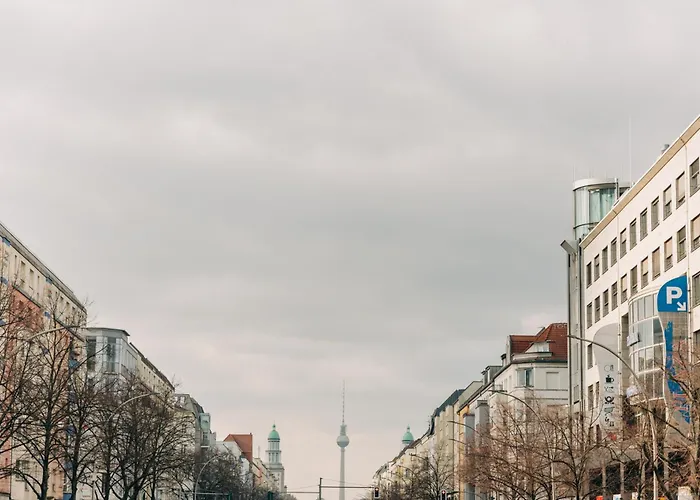 Frankfurter Allee Apartments By Sabine Berlin