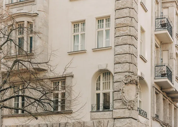 Frankfurter Allee Apartments By Sabine Berlin